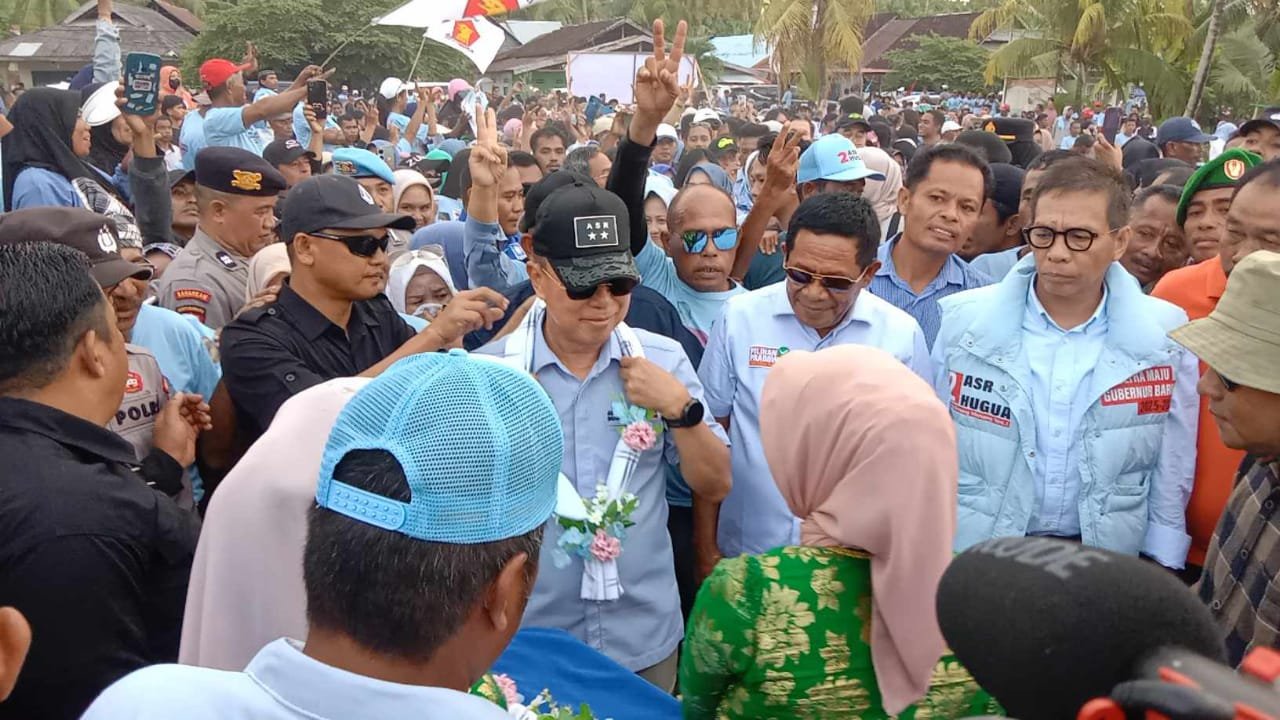 Kampanye di Lapangan Baskara Waha, Tokoh Wakatobi Dukung Penuh Andi Sumangerukka-Hugua